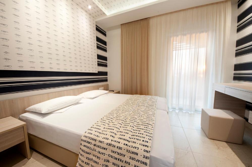 Aparthotel Louloudis Fresh-Adults Only Skala Rachoni  Pokoj fotografie